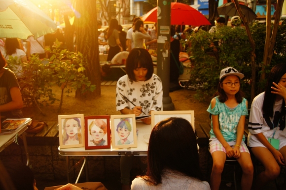 韓國 首爾 周末 限定 手作 市集 弘大 自由 市場 3-11月 弘大前兒童公園